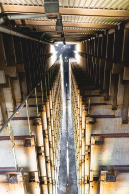 Urbex, Belçika 'da terk edilmiş eski bir fabrika..