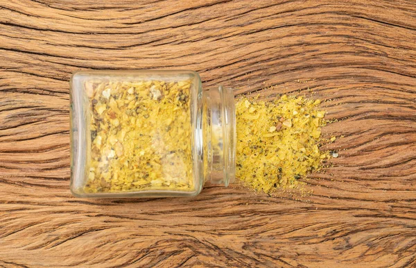 Nahaufnahme Von Zitronenpfeffer Würze Einem Glastopf Über Holztisch — Stockfoto