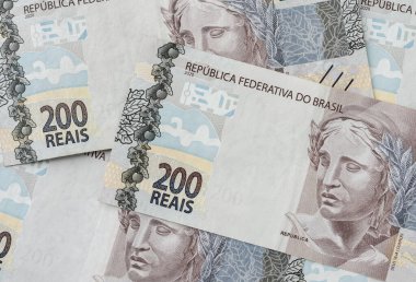 İki yüz Brezilya reel banknotundan oluşan bir toprak..