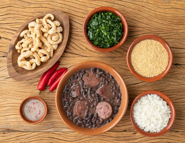 Typical Brazilian Feijoada Rice Kale Farofa Cracklings — Fotografia de Stock