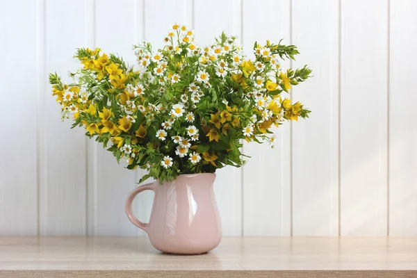 Jug with a summer bouquet of garden flowers — Stock Photo, Image