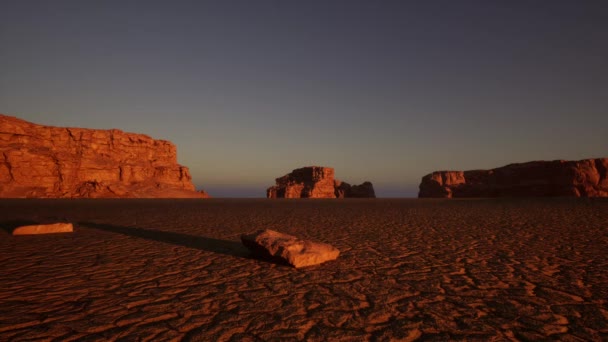 Схід Сонця Посушливій Пустелі Земля Тріскається Від Посухи Браку Води — стокове відео