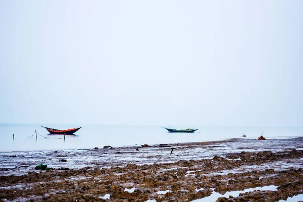 Индийские Деревенские Деревянные Рыболовные Лодки Бенгальском Заливе Ловли Рыбы — стоковое фото