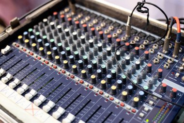 Dijital ses karıştırma konsol müzik karıştırıcısı