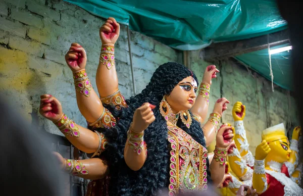 Zbliżenie Idol Hinduskiej Bogini Durga Gotowi Puja Mandap — Zdjęcie stockowe