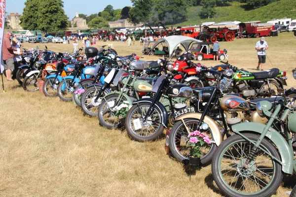 Motocicletas Clásicas Exhibición Rally Local Una Varias Docenas Vehículos Restaurados — Foto de Stock