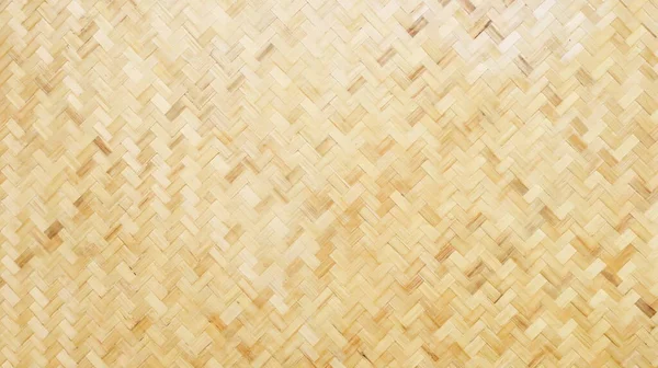 竹の壁の背景を織ります 伝統的な文様を織る竹で作られた工芸品 選択的焦点 — ストック写真