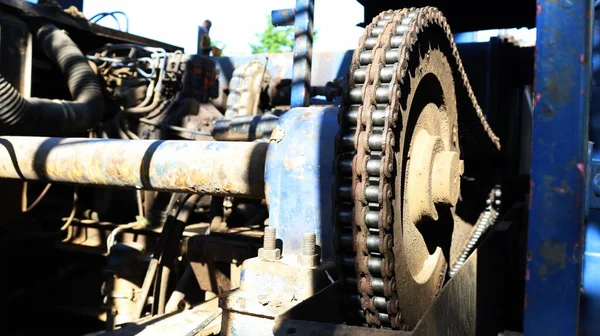 Dirty Chains Machines Closeup Dirty Old Gear Chain Sunny Outdoor — Stock Photo, Image