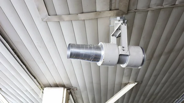 Вентилируемый Потолочный Вентилятор Крупный Реактивный Вентилятор Системы Циркуляции Воздуха Автовокзале — стоковое фото