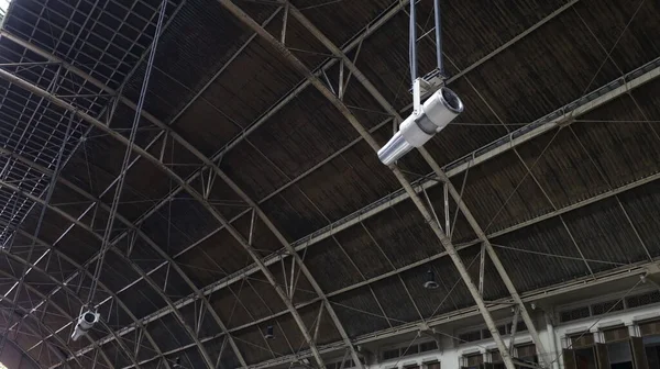 Ανεμιστήρας Εξαερισμού Οροφής Ανεμιστήρες Τζετ Κρέμονται Ψηλά Ταβάνια Για Την — Φωτογραφία Αρχείου