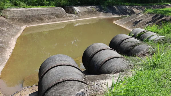 Betonnen Drainagebuizen Aan Kant Van Weg Vier Sets Van Oude — Stockfoto