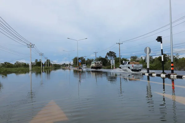 Carreteras Inundadas Carreteras Inundadas Después Tormentas Fuertes Lluvias Coches Inundados —  Fotos de Stock