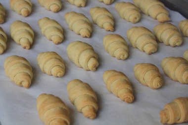 Fırında pişmiş çörekler..