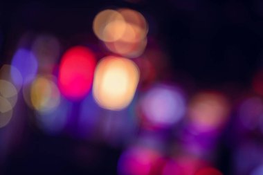 Kumarhane oyunlarındaki slot makinelerinin bulanık görüntüsü