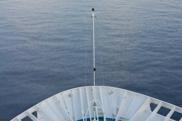 Wide Angle Shot Front Cruise Ship Summer Time — 图库照片