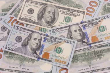 Arkaplan olarak 100 dolar..