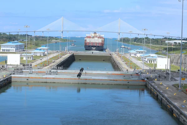 Konténerhajó Miraflores Locks Nál Panama Canal Panama City Panama — Stock Fotó