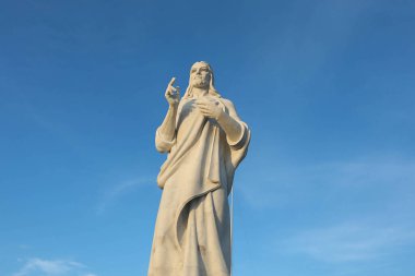 Havana 'nın İsa' sı, yazı için alan. Küba, Havana 'ya tepeden bakan Nasıralı İsa' yı temsil eden büyük bir heykel.. -