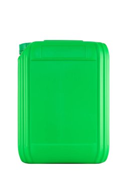 Kapağı beyaz arka planda izole edilmiş yeşil plastik bir kutu. Sıvı maddeli Jerrycan. Dezenfektan, deterjan veya yağlama ürünü.