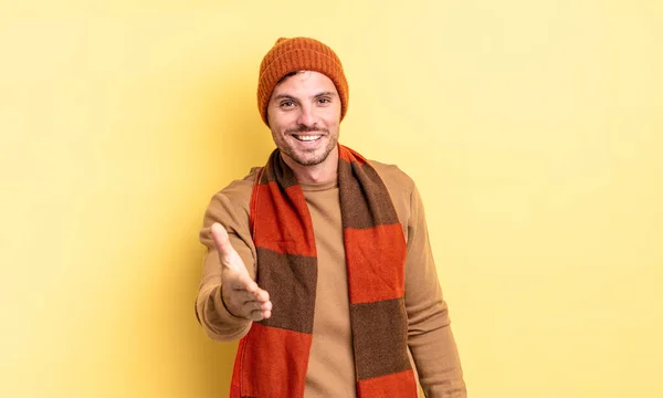 Young Handsome Hispanic Man Smiling Looking Happy Confident Friendly Offering — Stock Photo, Image