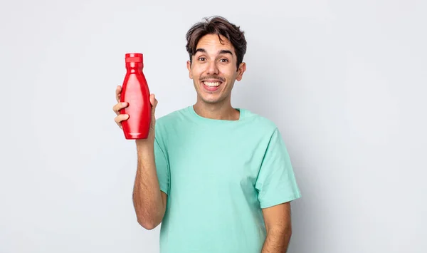 Jovem Hispânico Que Parece Feliz Agradavelmente Surpreso Conceito Ketchup — Fotografia de Stock