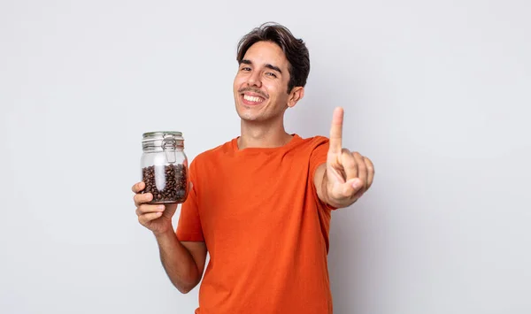 Jeune Homme Hispanique Souriant Fièrement Toute Confiance Faisant Numéro Concept — Photo