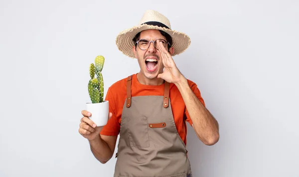 Young Hispanic Man Feeling Happy Giving Big Shout Out Hands — Stock Photo, Image
