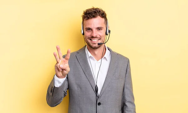 Jovem Bonito Homem Sorrindo Olhando Amigável Mostrando Número Três Concetp — Fotografia de Stock