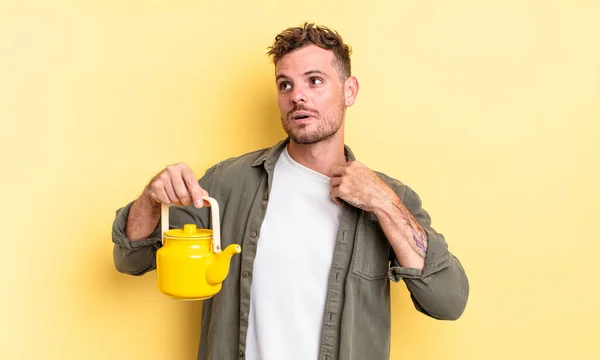 Jovem Homem Bonito Sentindo Estressado Ansioso Cansado Frustrado Conceito Bule — Fotografia de Stock