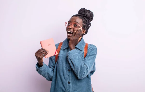 Pretty Black Woman Feeling Happy Excited Surprised Agenda Concept — Stock Photo, Image