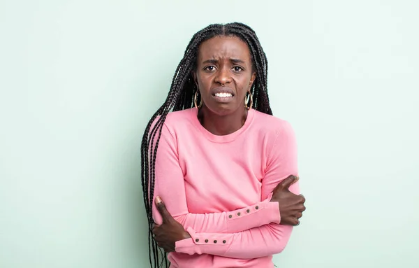Negro Bonita Mujer Sintiéndose Ansioso Enfermo Enfermo Infeliz Sufriendo Dolor —  Fotos de Stock