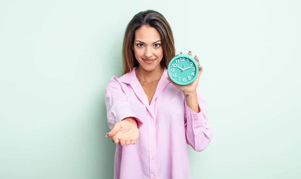 Pretty Hispanic Woman Smiling Happily Friendly Offering Showing Concept Alarm — Stock Photo, Image