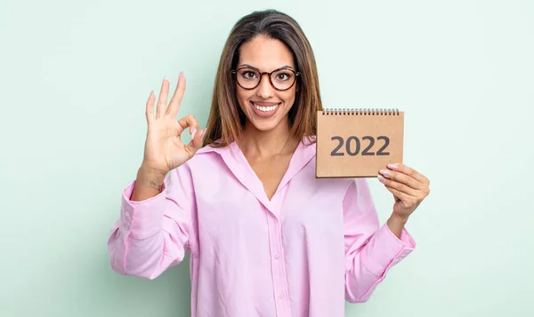 Pretty Hispanic Woman Feeling Happy Showing Approval Okay Gesture 2022 — Stock Photo, Image