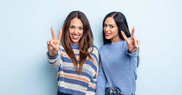 Pretty Hispanic Woman Smiling Looking Happy Gesturing Victory Peace Couple — Stock Photo, Image