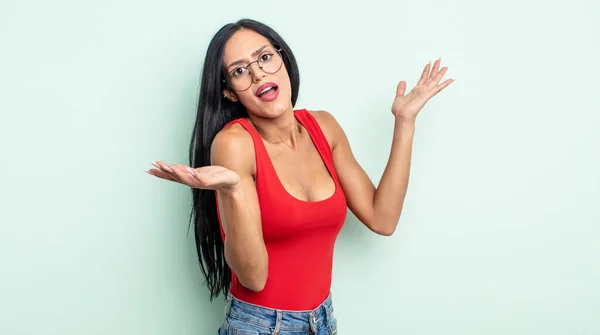 Pretty Hispanic Woman Shrugging Dumb Crazy Confused Puzzled Expression Feeling — Stockfoto