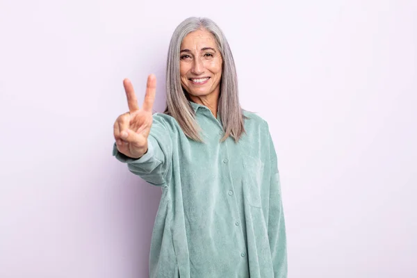 Middle Age Gray Hair Woman Smiling Looking Friendly Showing Number — Stock Photo, Image