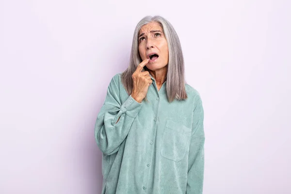 Middle Age Gray Hair Woman Surprised Nervous Worried Frightened Look — Stock Photo, Image