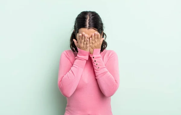 Hübsche Teenagerin Die Traurig Frustriert Nervös Und Deprimiert Ist Das — Stockfoto