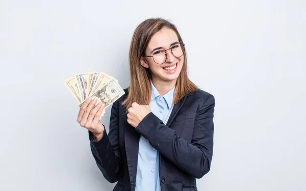 Young Pretty Woman Feeling Happy Facing Challenge Celebrating Dollar Banknotes — Stock Photo, Image