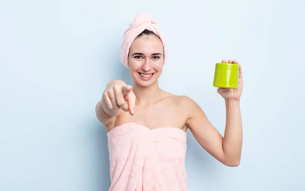 Young Pretty Woman Pointing Camera Choosing You Shower Hair Product — Stock Photo, Image