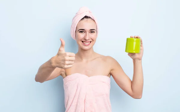 Young Pretty Woman Feeling Proud Smiling Positively Thumbs Shower Hair — Stock Photo, Image