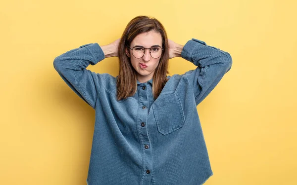 Ung Söt Flicka Känsla Frustrerad Och Irriterad Trött Misslyckande Trött — Stockfoto