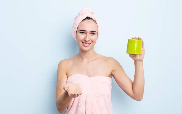 Young Pretty Woman Smiling Happily Friendly Offering Showing Concept Shower — Stock Photo, Image