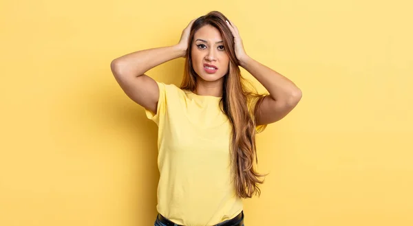 Asiático Bonita Mujer Sintiéndose Frustrado Molesto Enfermo Cansado Fracaso Harto — Foto de Stock