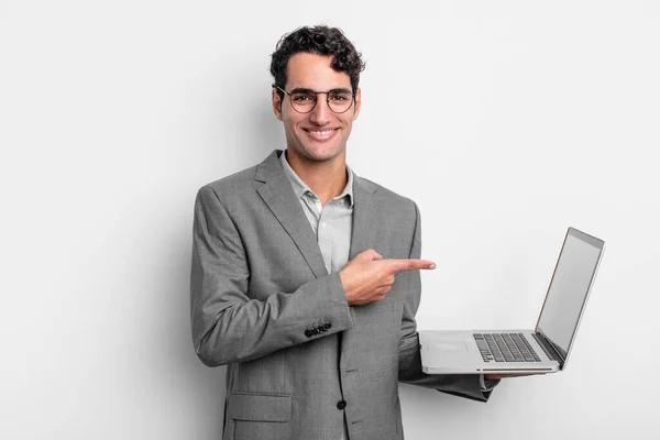 Hispanic Handsome Man Smiling Cheerfully Feeling Happy Pointing Side Business — Stock Photo, Image