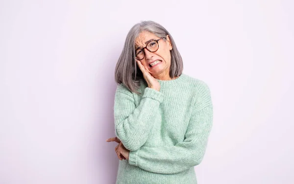 Senior Pretty Woman Holding Cheek Suffering Painful Toothache Feeling Ill — Stock Photo, Image