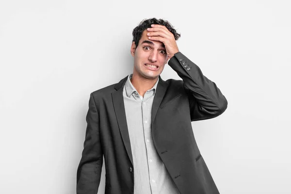 Jovem Empresário Entrando Pânico Sobre Prazo Esquecido Sentindo Estressado Tendo — Fotografia de Stock
