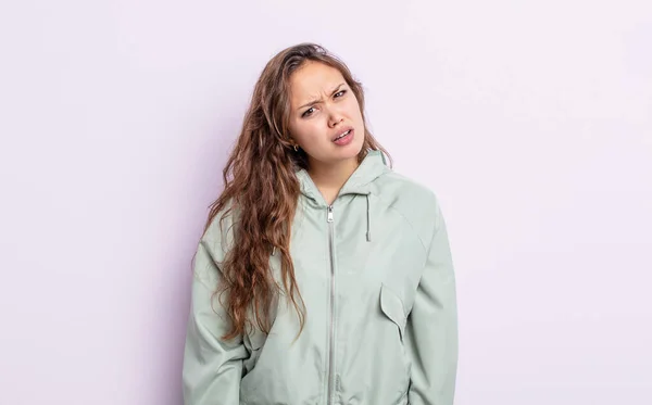 Hispanic Pretty Woman Feeling Puzzled Confused Dumb Stunned Expression Looking — Stockfoto