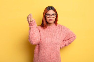 Genç İspanyol kadın kapiş ya da para hareketi yapıyor, sana borçlarını ödemeni söylüyor.!