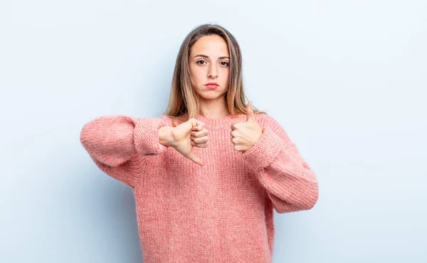 Pretty Caucasian Woman Feeling Confused Clueless Unsure Weighting Good Bad — Stockfoto